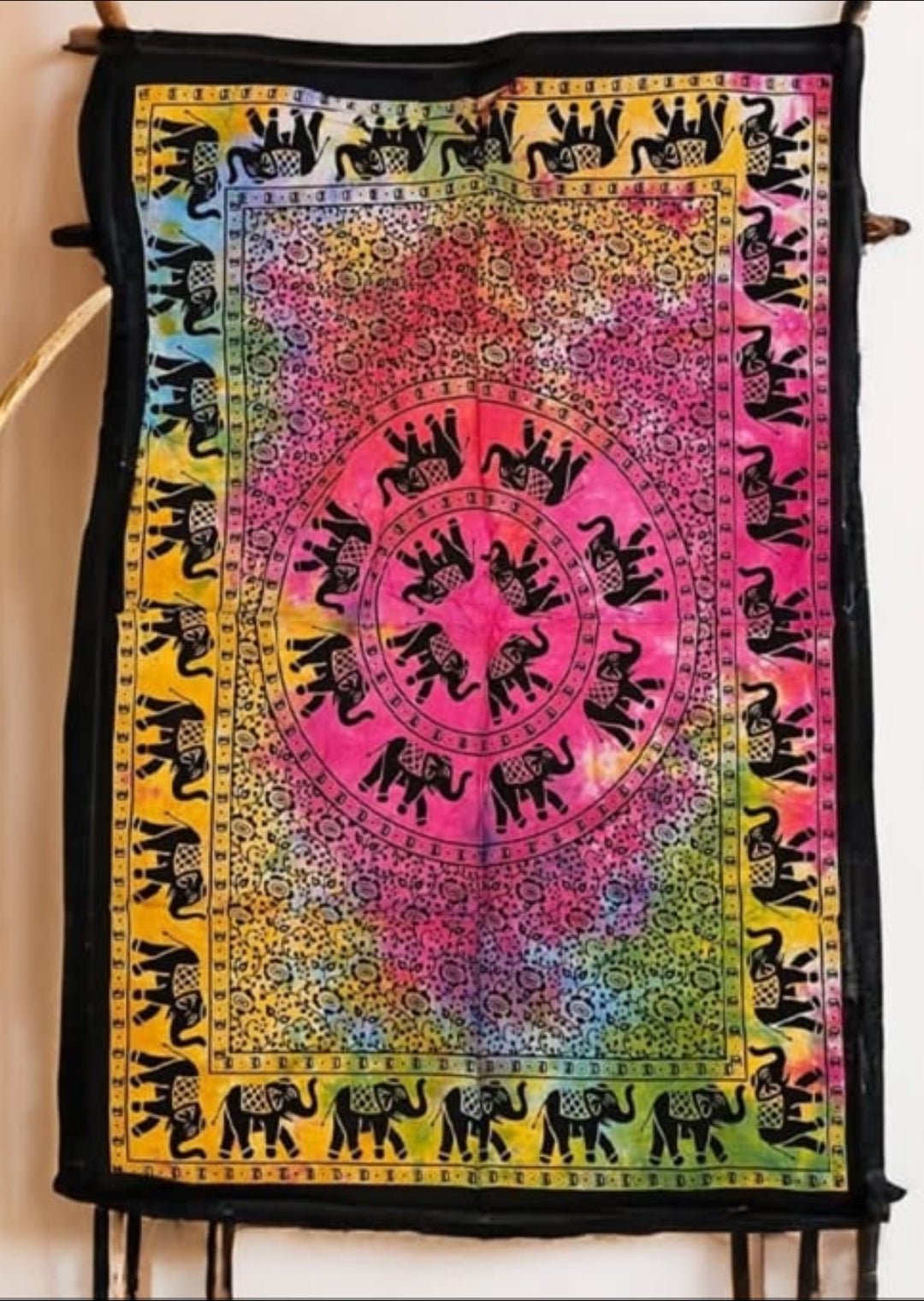 Etnik Desenli Otantik Duvar Halısı & Pano